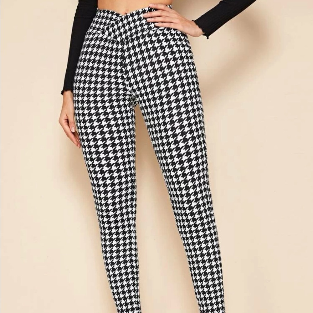 Houndstooth Skinny Pants